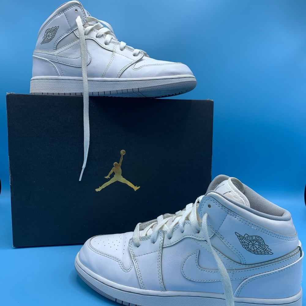 AIR JORDAN 1 MID BG (GS) 7Y/8.5W